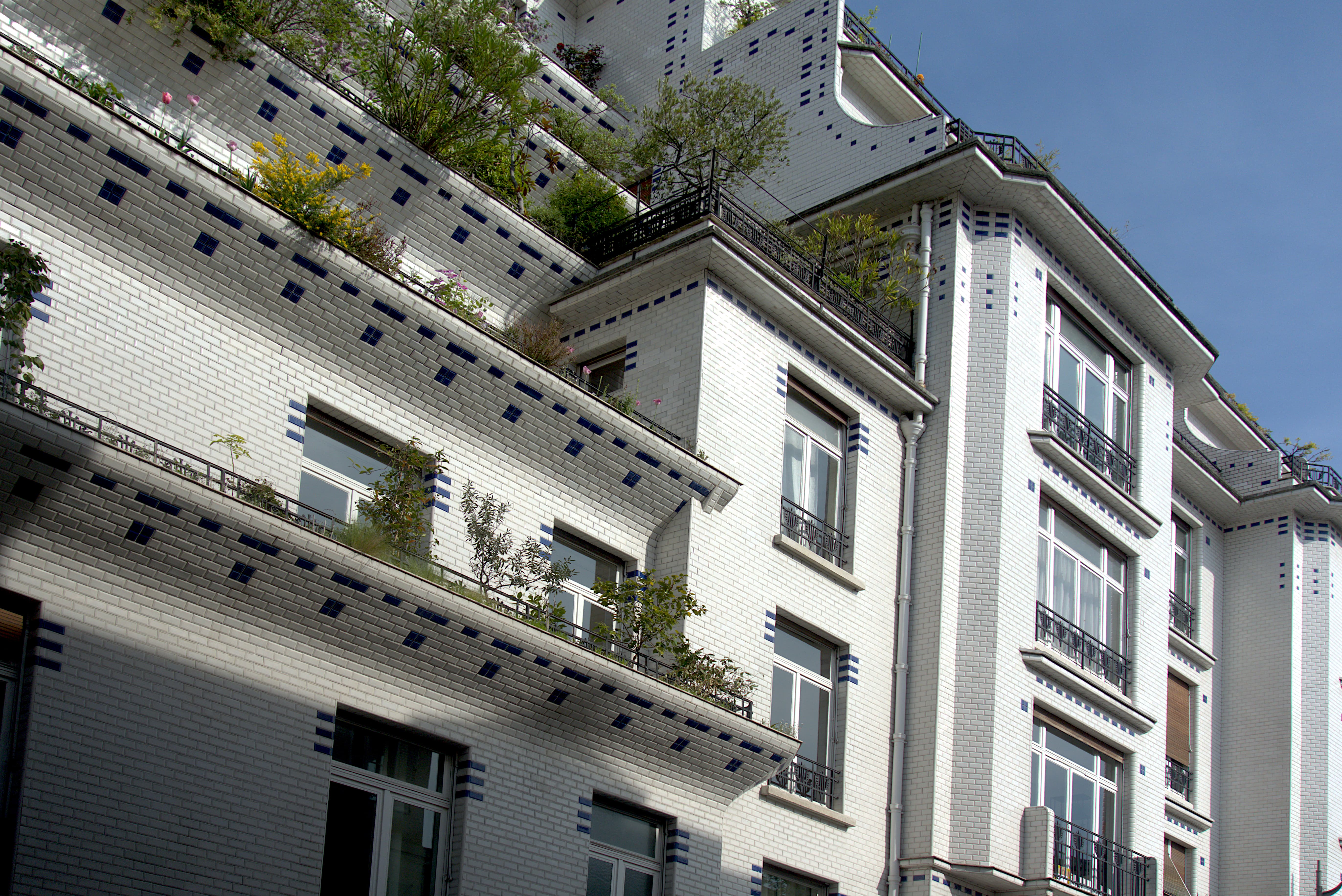Paris: A walk on the left bank of the Seine, through the Saint Germain district and the Latin Quarter